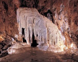 Grotte de Lombrives