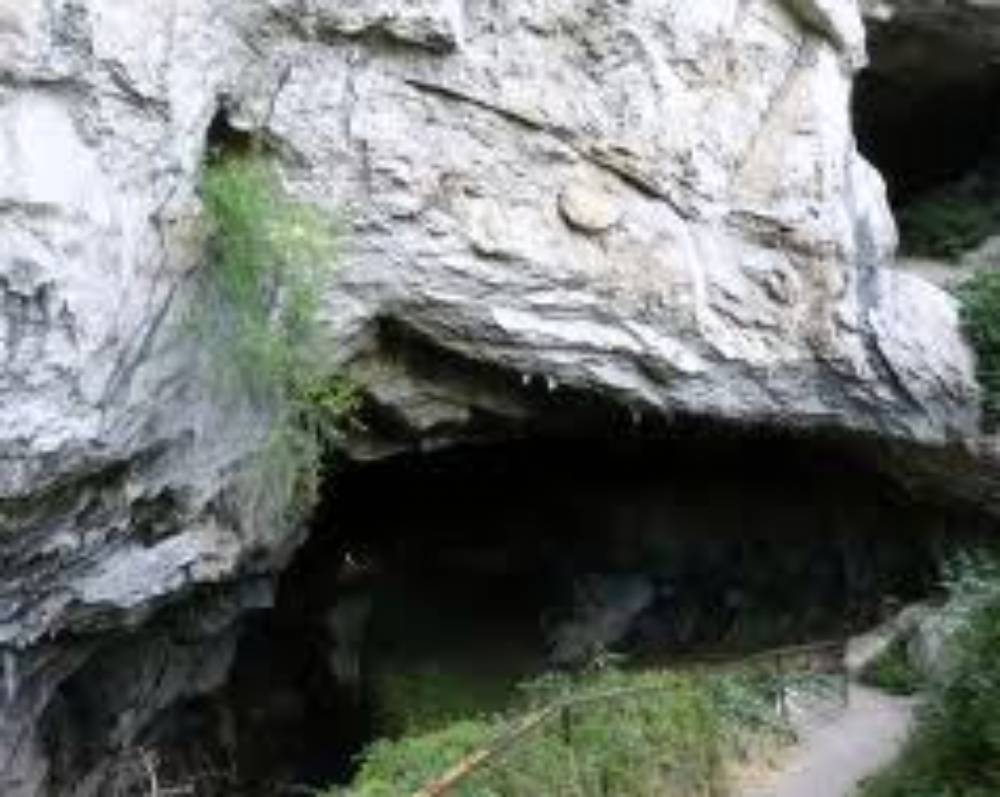 Grotte de Lombrives