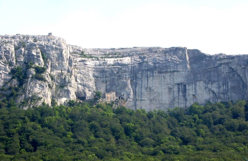 Randonnée dans le massif de la Sainte-Baume (versant Var)