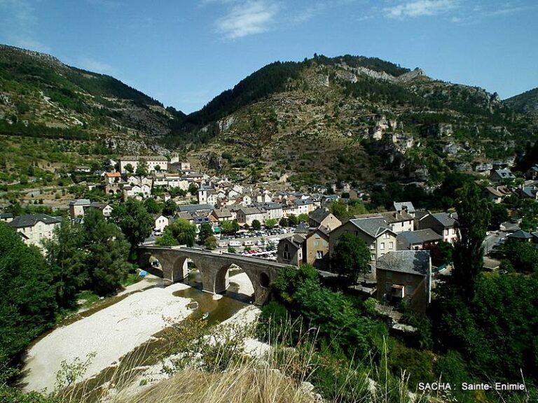 Sainte-Enimie