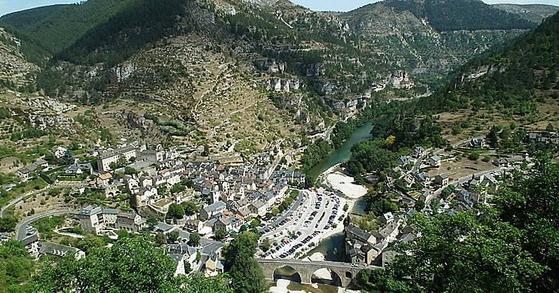 Sainte-Enimie