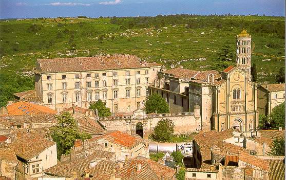 Uzès