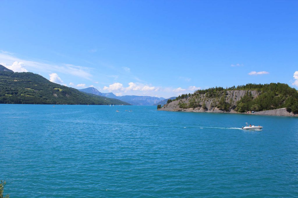 lac-de-serre-poncon-bateau