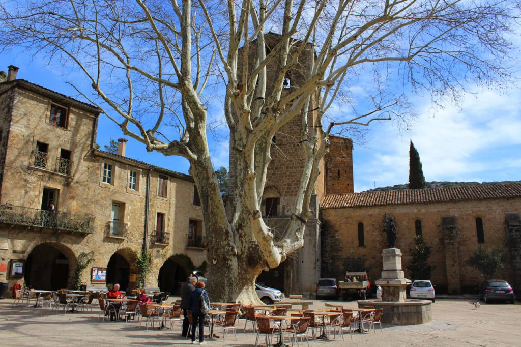 village-saint-guilhem-desert