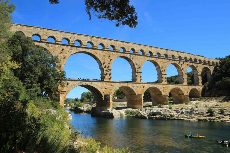 Vers-Pont-du-Gard